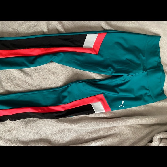 Puma work out set - Picture 5 of 5